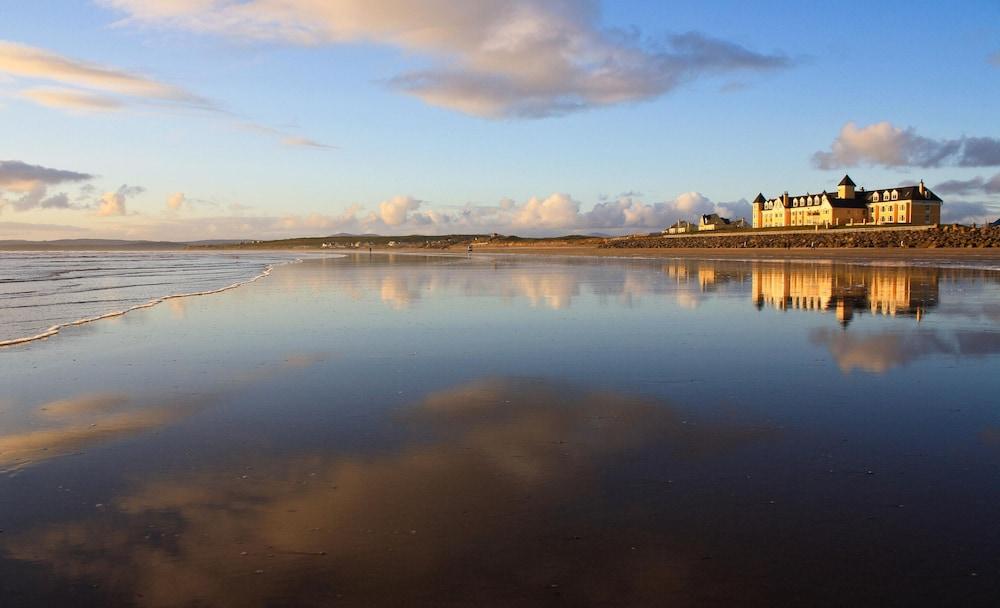 The Sandhouse Hotel And Marine Spa Donegal Town Exterior photo